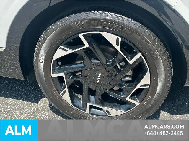 Used 2023 Wolf Gray Kia  image 23