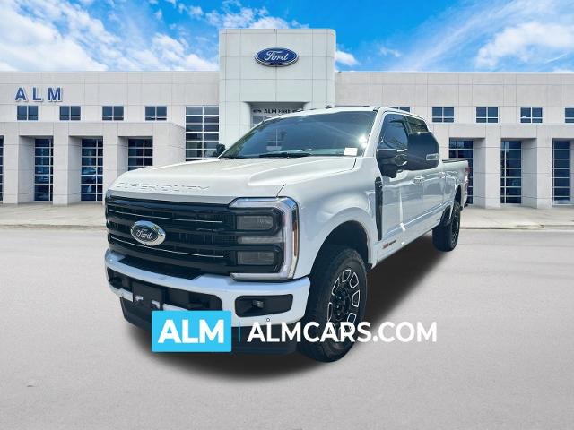 2025 Ford F-350 Platinum 4x4 Crew Cab 160 in SRW's photo