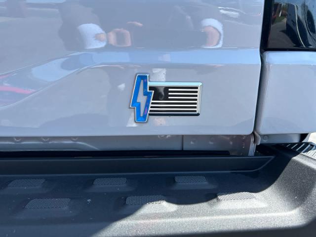 2025 Ford F-150 Lightning Flash - Photo 34