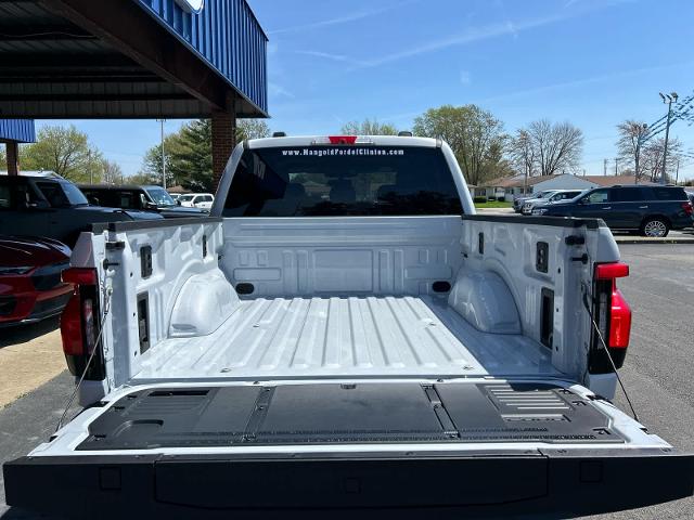 2025 Ford F-150 Lightning Flash - Photo 35