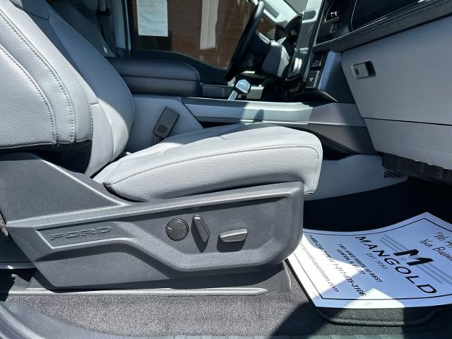 2025 Ford F-150 Lightning Flash - Photo 40