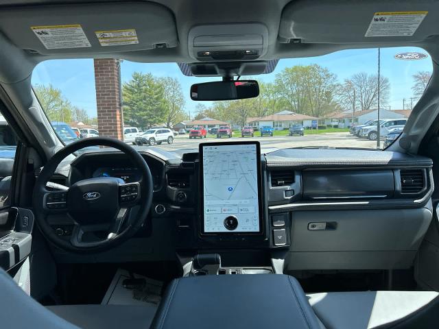 2025 Ford F-150 Lightning Flash - Photo 42