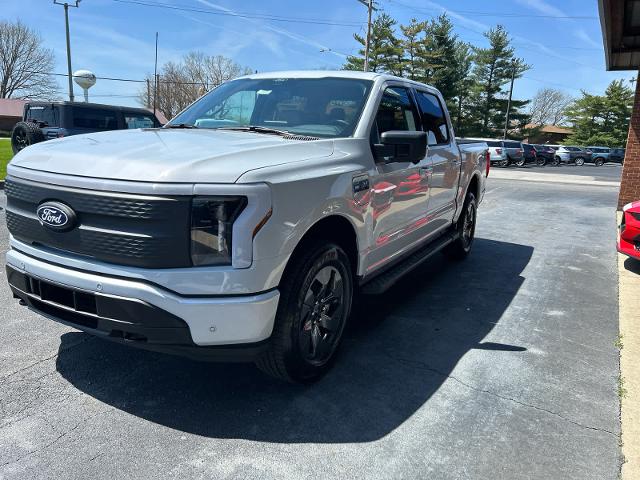 2025 Ford F-150 Lightning Flash - Photo 28