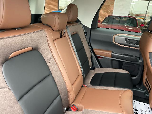 New 2026 Velocity Blue Metallic Ford Outer Banks® image 35