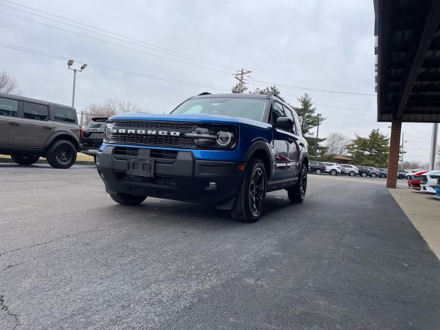 New 2026 Velocity Blue Metallic Ford Outer Banks® image 40