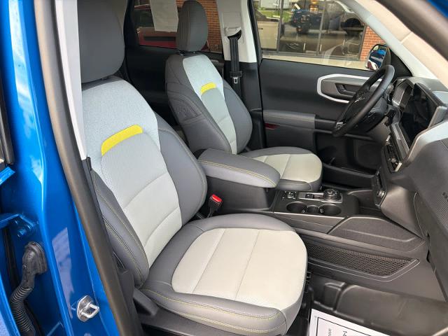 New 2026 Velocity Blue Metallic Ford Badlands® image 29