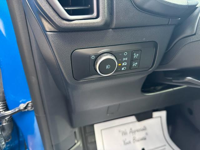 New 2026 Velocity Blue Metallic Ford Badlands® image 31