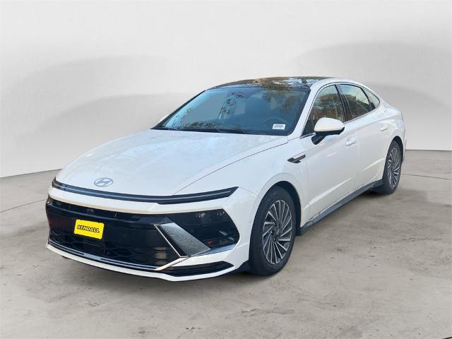 2025 Hyundai Sonata Hybrid