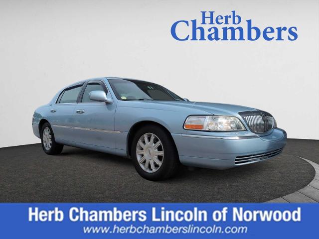 2010 Lincoln Town Car