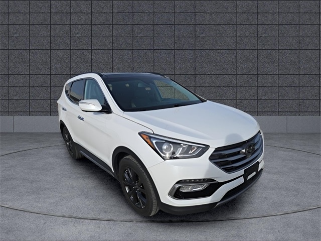 2017 Hyundai Santa Fe Sport 2.0T's photo