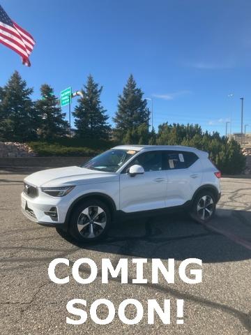 2024 Volvo XC40