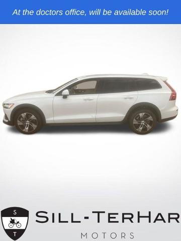 2024 Volvo V60 Cross Country