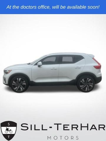 2023 Volvo XC40