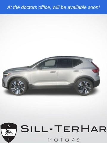 2023 Volvo XC40