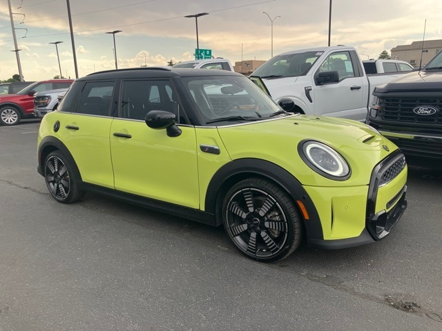 2023 MINI Hardtop 4 Door