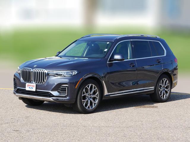 2021 BMW X7