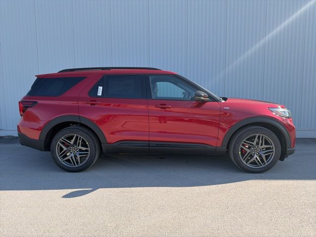 New 2026 Rapid Red Metallic Tinted Clearcoat Ford ST-Line image 37