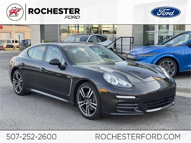 2015 Porsche Panamera
