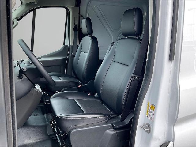 New 2026 Oxford White Ford Cargo Van image 27