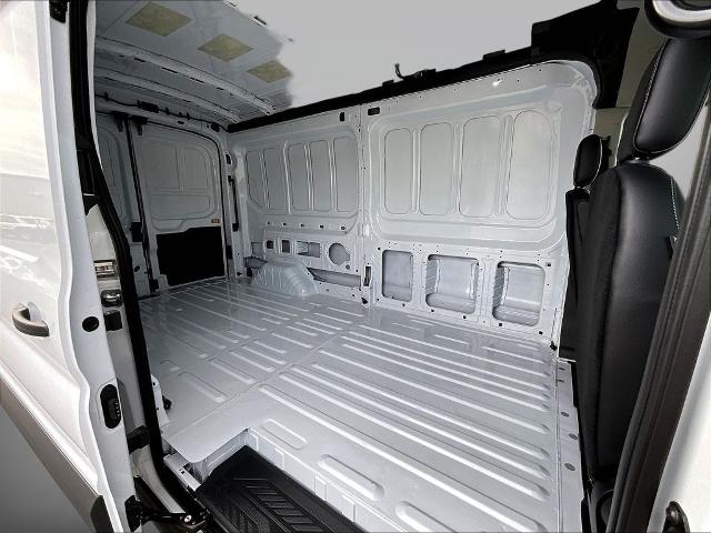 New 2026 Oxford White Ford Cargo Van image 28