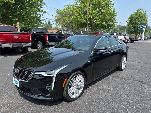 2022 Cadillac CT4