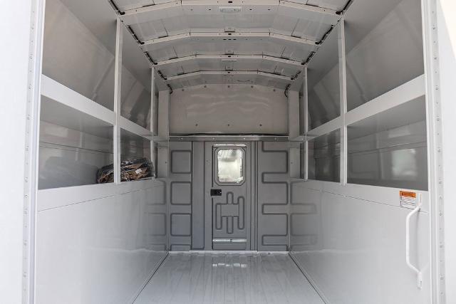 New 2026 Oxford White Ford E-350 SRW image 65