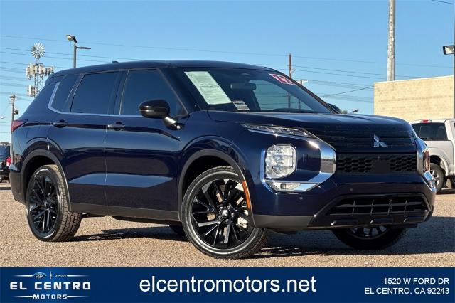 2022 Mitsubishi Outlander Black Edition