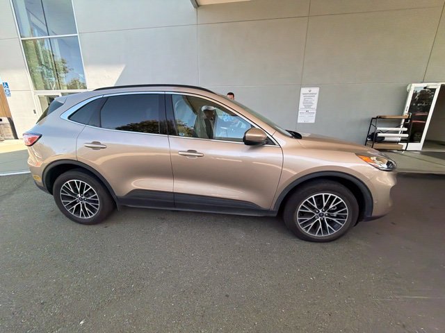 2021 Ford Escape PHEV Titanium
