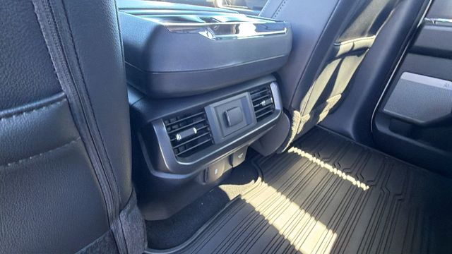 New 2026 Star White Metallic Tri-Coat Ford Lariat® image 55