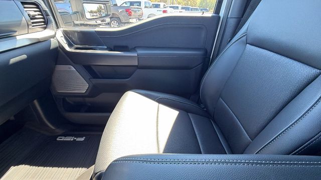 New 2026 Star White Metallic Tri-Coat Ford Lariat® image 62