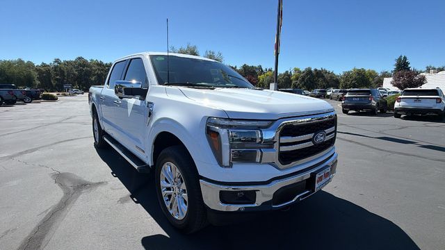 New 2026 Oxford White Ford Lariat® image 38