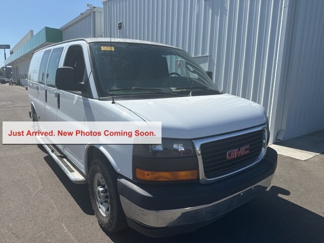 2017 GMC Savana Cargo Van