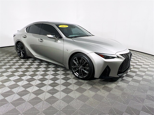 2021 Lexus IS