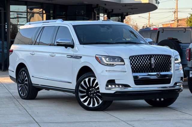 2024 Lincoln Navigator L