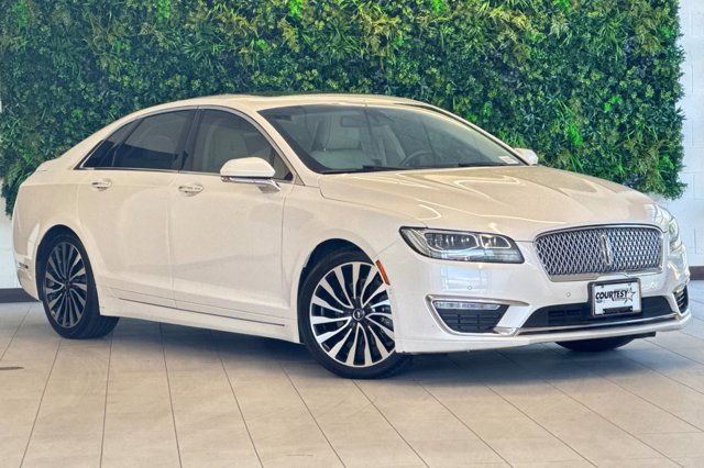 2017 Lincoln MKZ