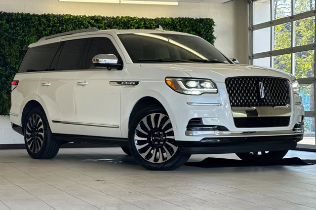 2023 Lincoln Navigator