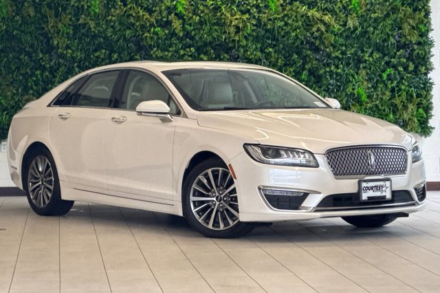 2017 Lincoln MKZ