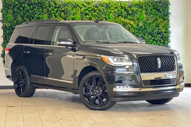 2023 Lincoln Navigator