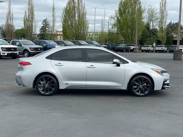 Used 2024 Toyota Corolla SE with VIN JTDBDMHE6R3016591 for sale in Tigard, OR
