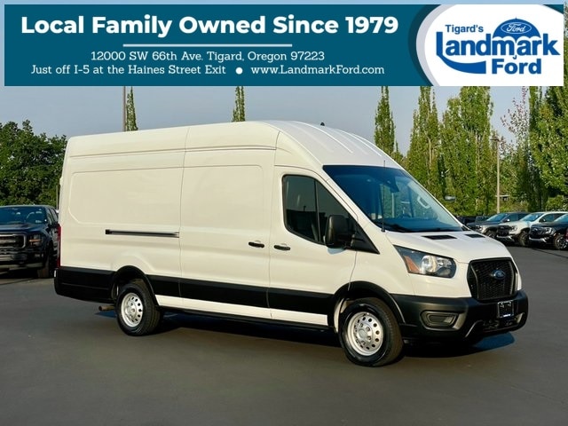 2022 Ford Transit Cargo Van