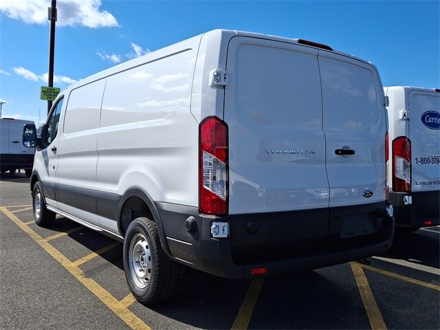 Transit Van 250 Low Roof w/148-inch WB