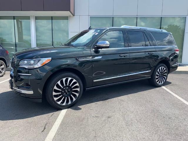 2023 Lincoln Navigator L