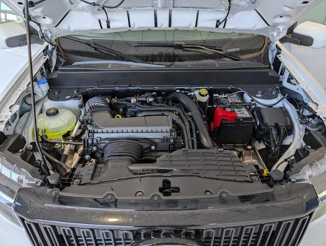 New 2025 Oxford White Ford Lobo™ image 41