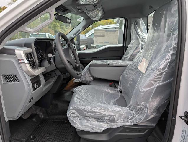 2026 Ford F-350 Super Duty Chassis Cab XL - Photo 34