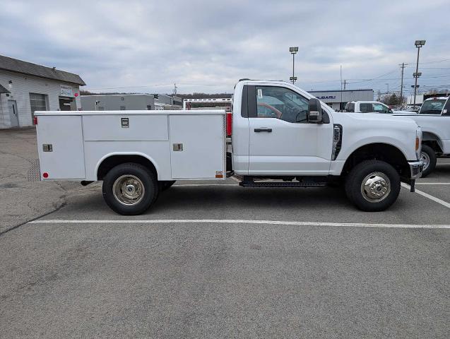 2026 Ford F-350 Super Duty Chassis Cab XL - Photo 38