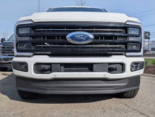New 2026 Star White Metallic Tri-Coat Ford F-250® Platinum® image 36