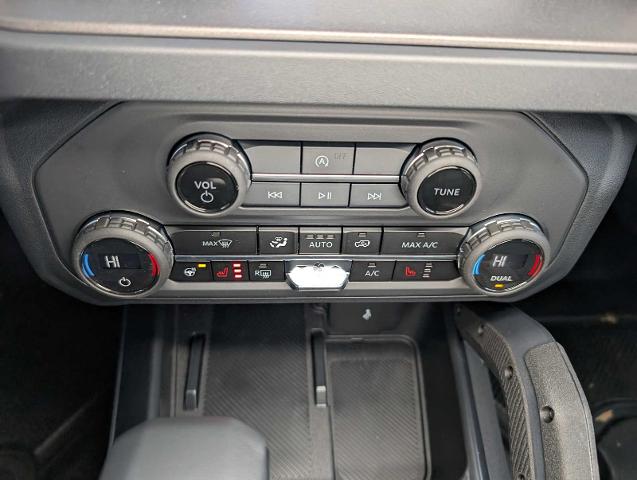 New 2025 Velocity Blue Metallic Ford Badlands® image 57