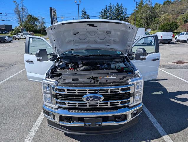 New 2026 Oxford White Ford F-350® XL image 49