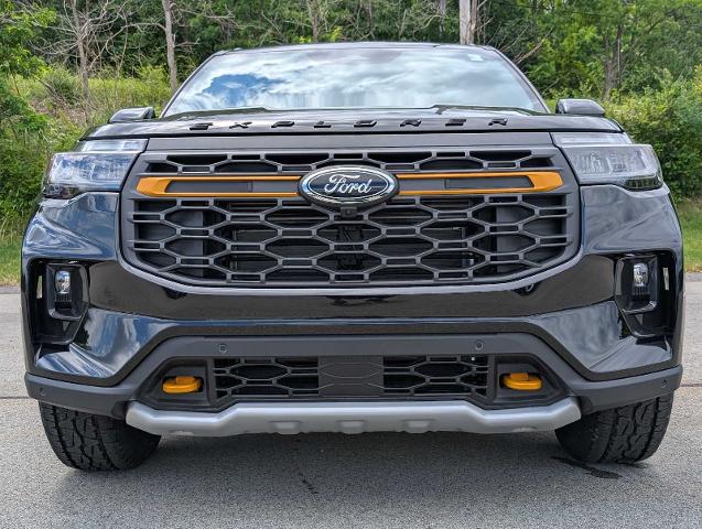 New 2026 Agate Black Metallic Ford Tremor® image 37