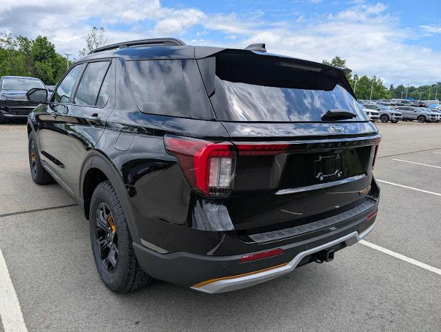 New 2026 Agate Black Metallic Ford Tremor® image 44